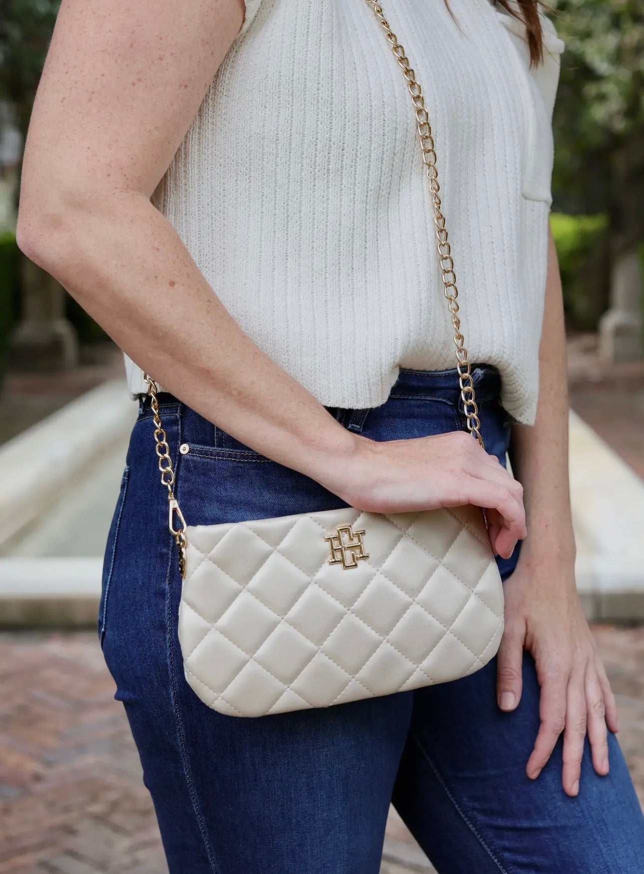 LIVI CROSSBODY