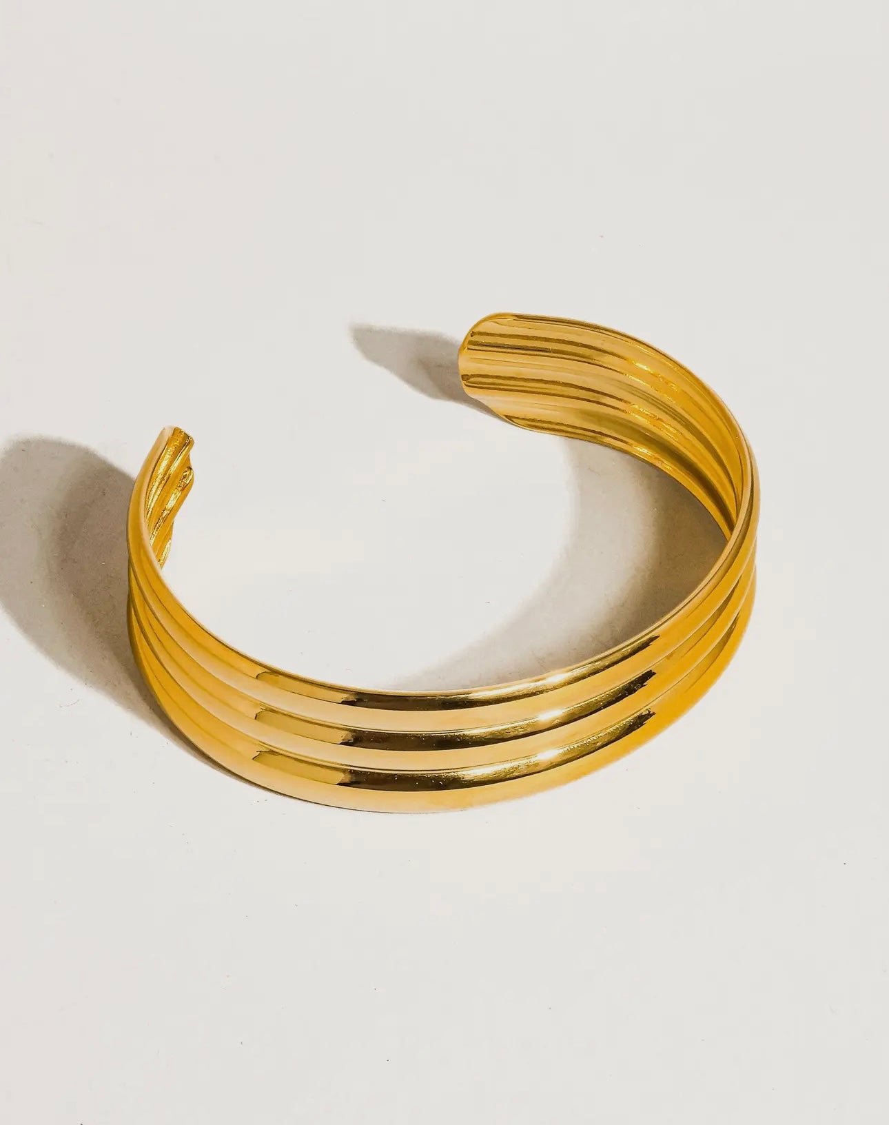 WR ELODIE BANGLE BRACELET