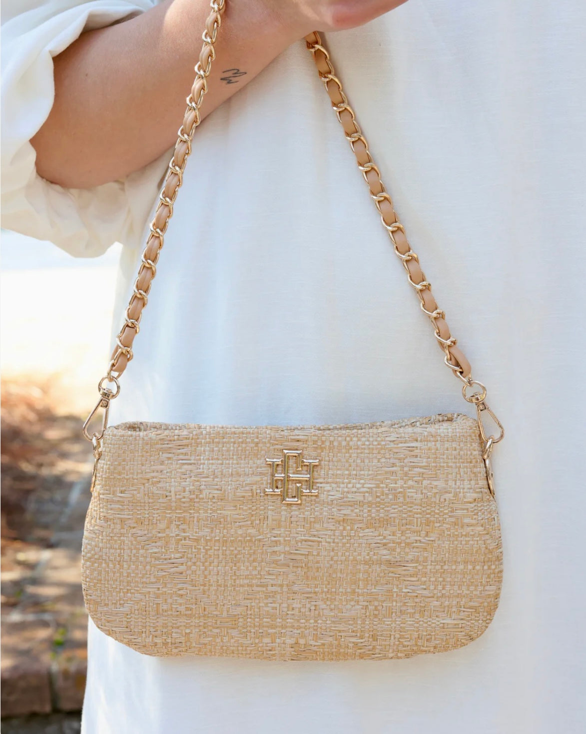 LIVI CROSSBODY