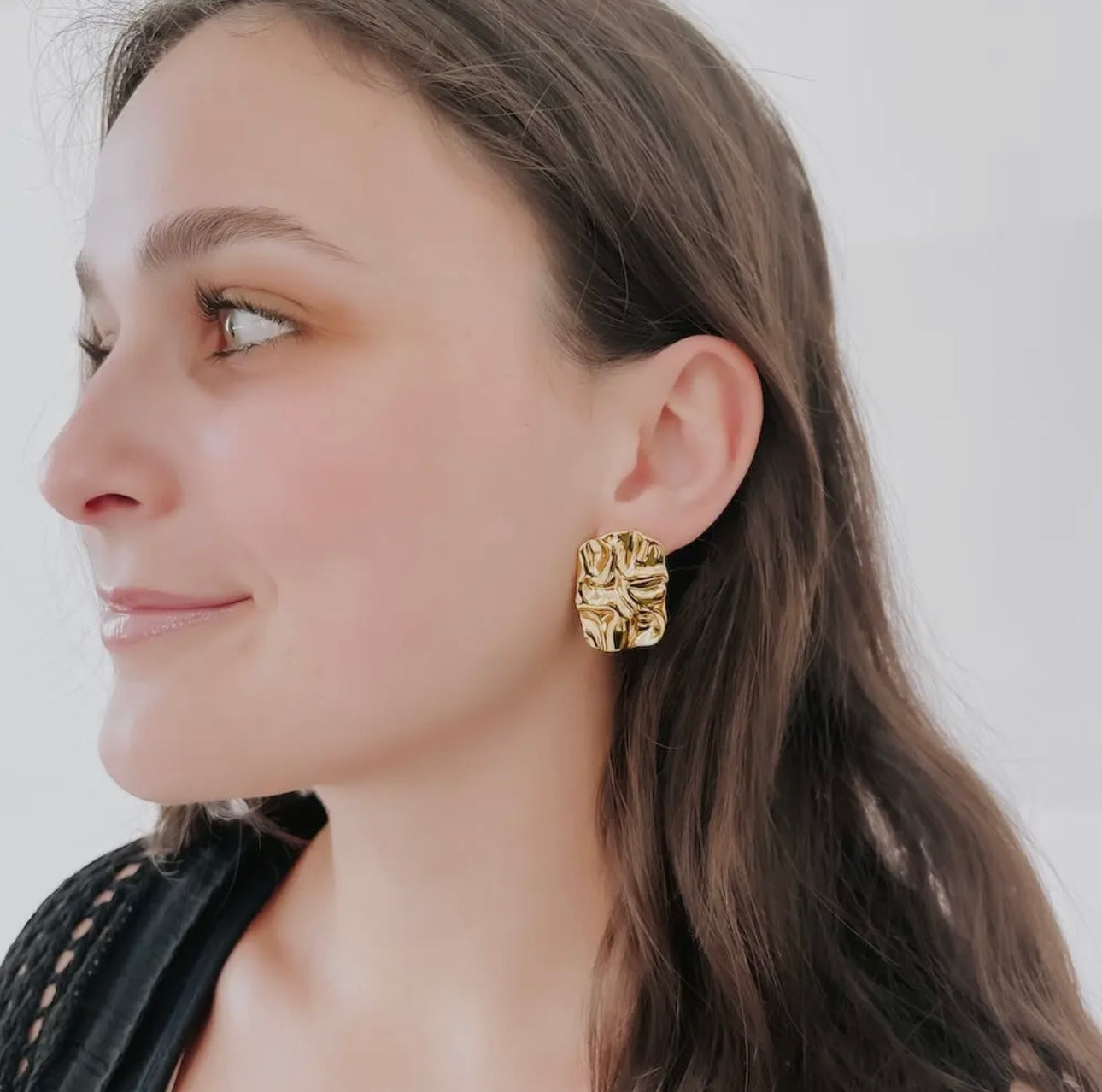 RADIENT CRINKLE EARRINGS